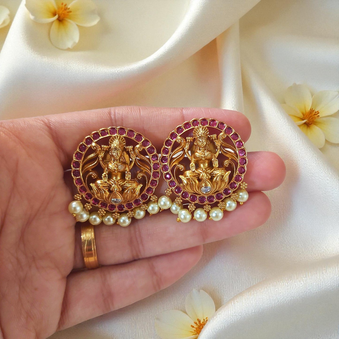 Lakshmi Pendant Necklace Set With Red-Green Stones