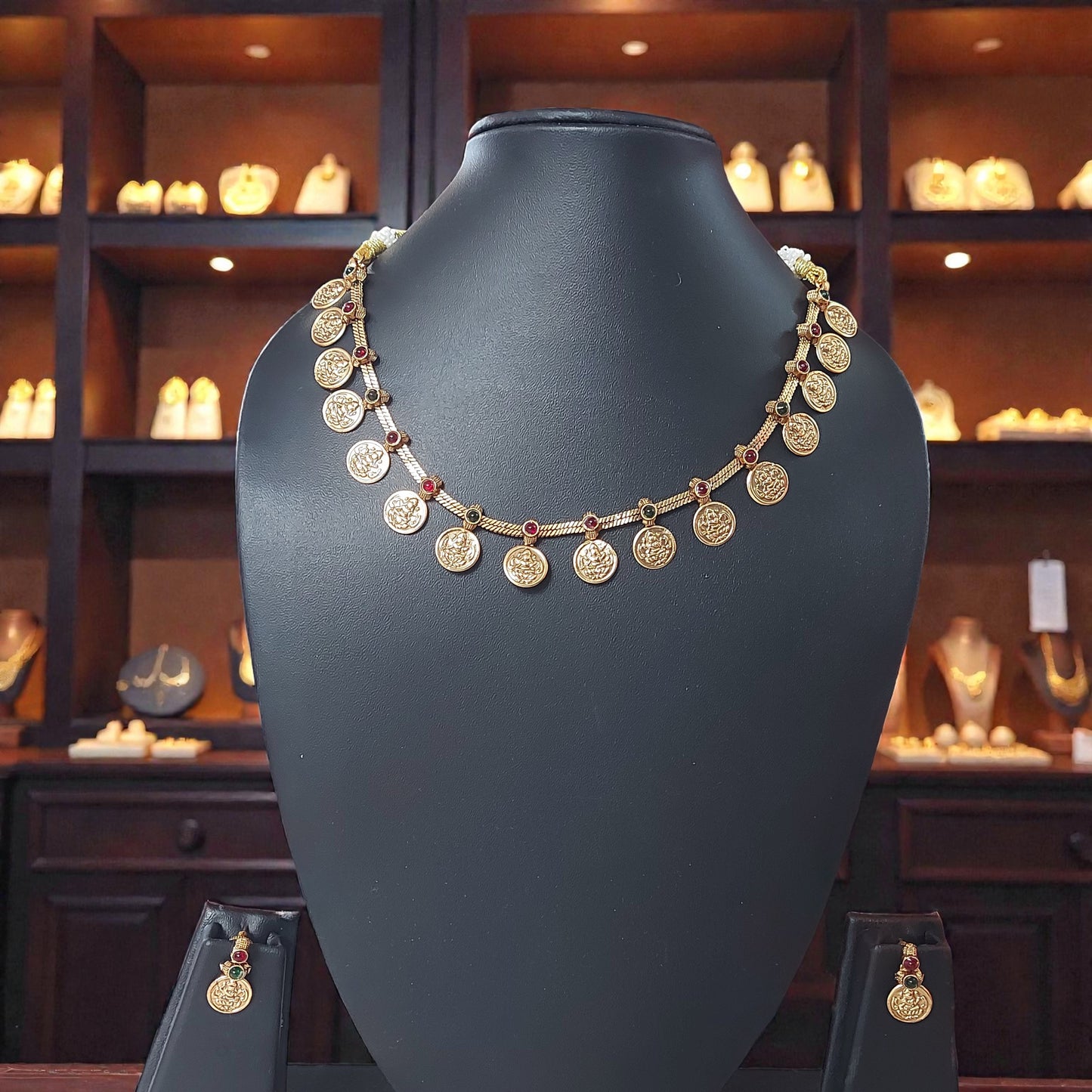 Coin Classic Short Haram