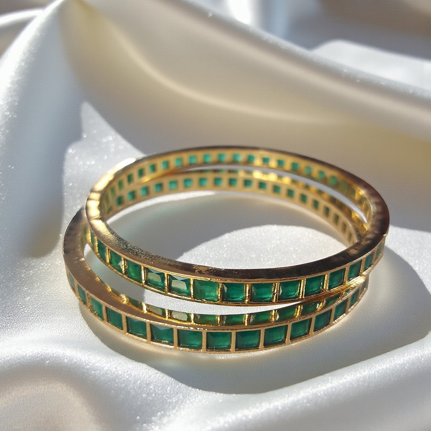 Premium Emarald Stone Bangles