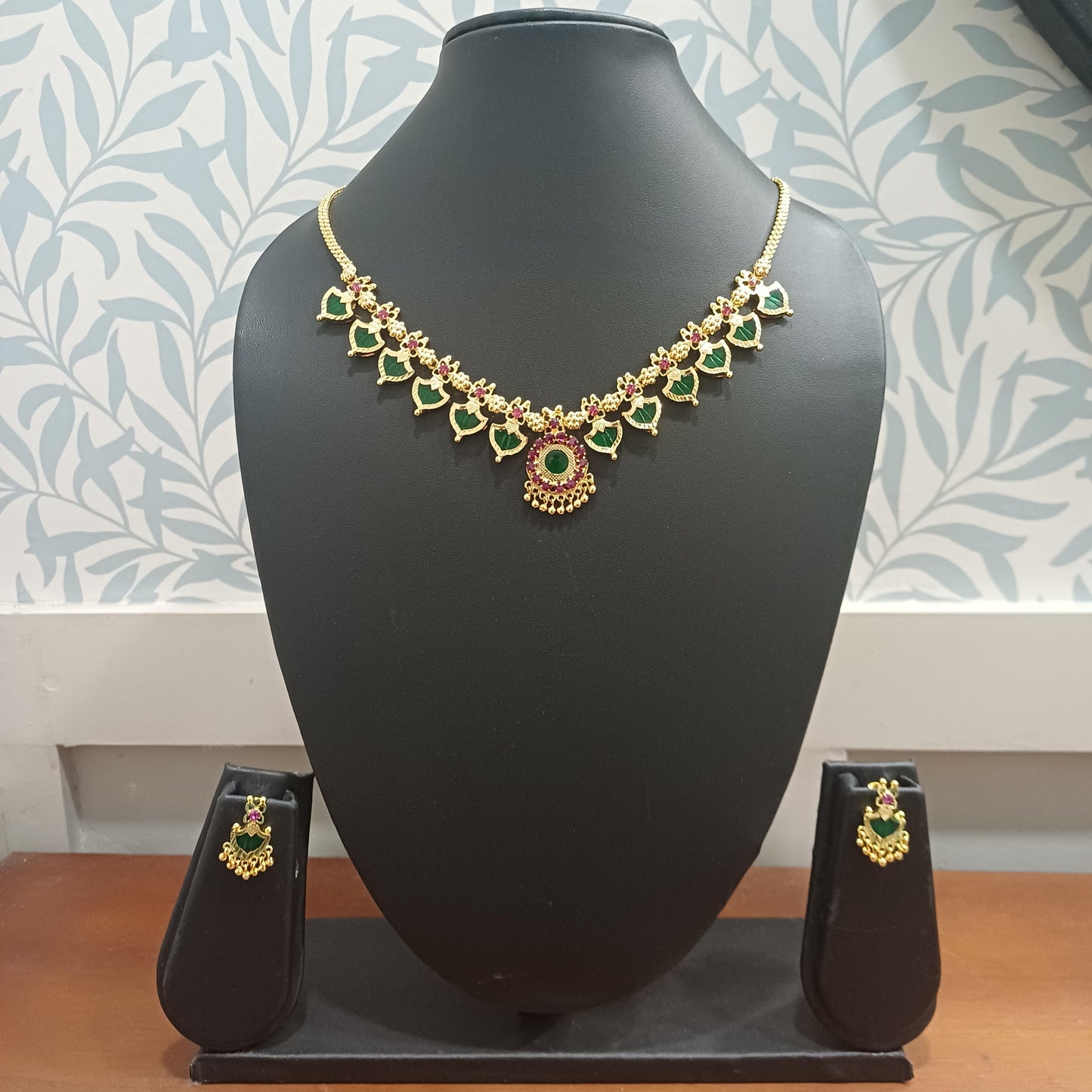 Gold-Plated Short Traditional Palakka Necklace