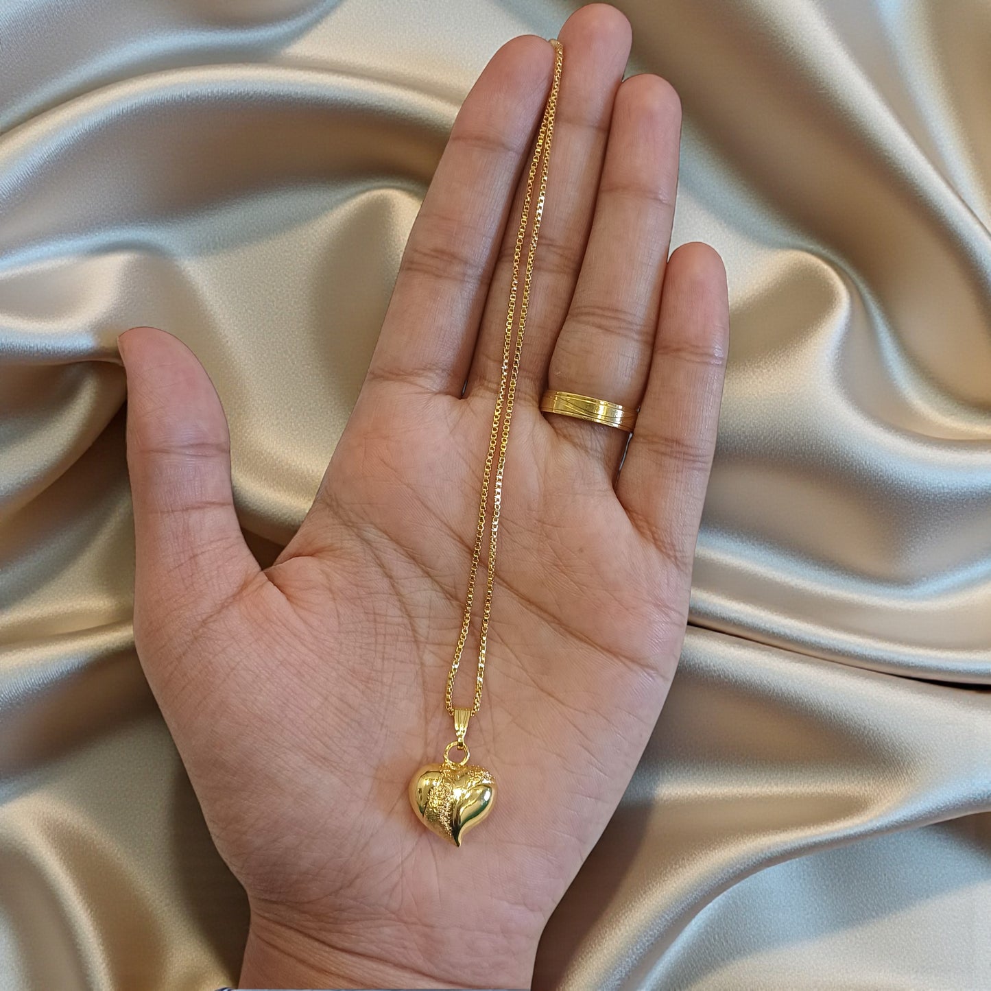 Golden Heart Charm Chain