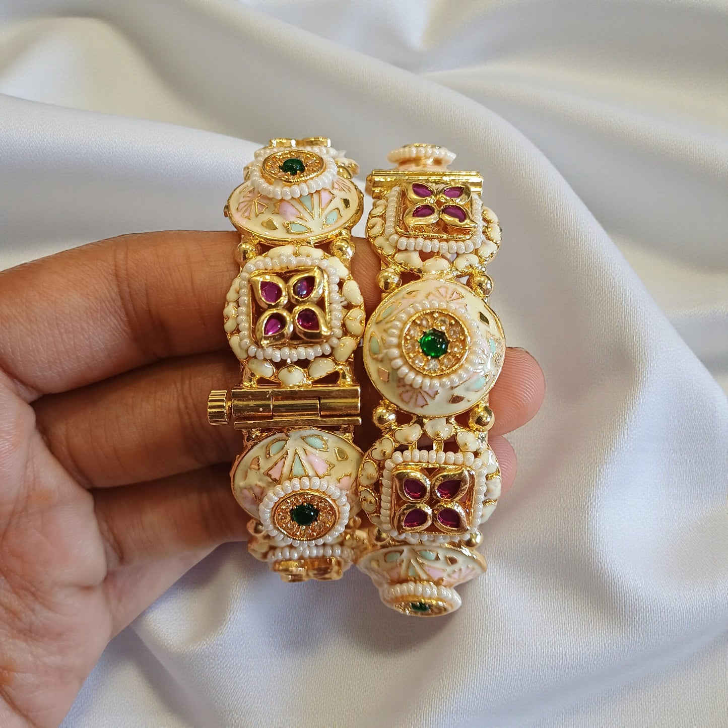 Ivory Meenakari Mixed-Motif Openable Single Bangle – Ruby Petals & Green Stones
