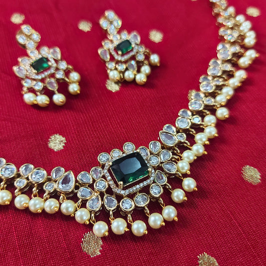 Emerald Noor Necklace Set