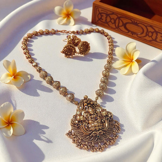 Lakshmi Aura Necklace Set