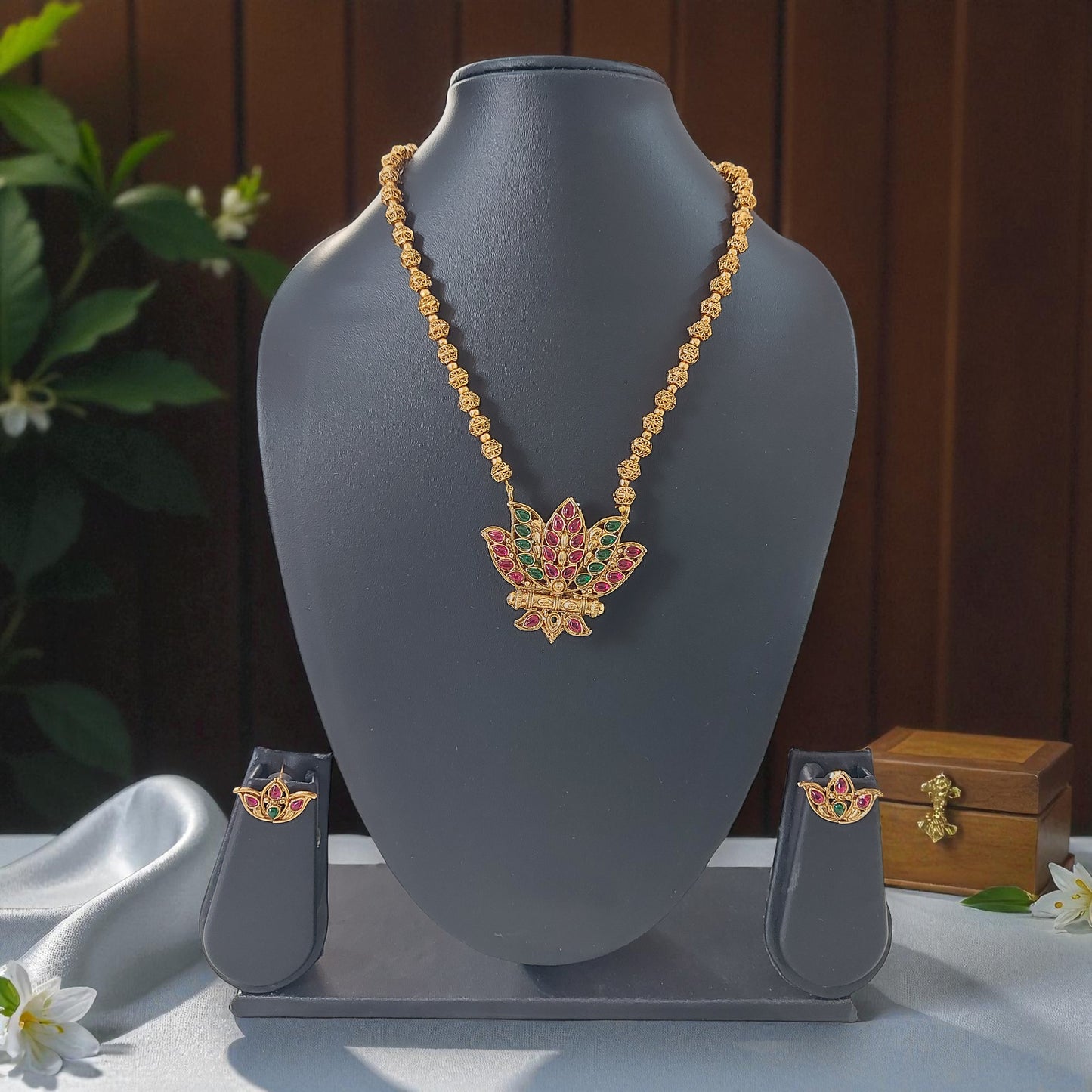 Reversible Lotus Heritage Necklace