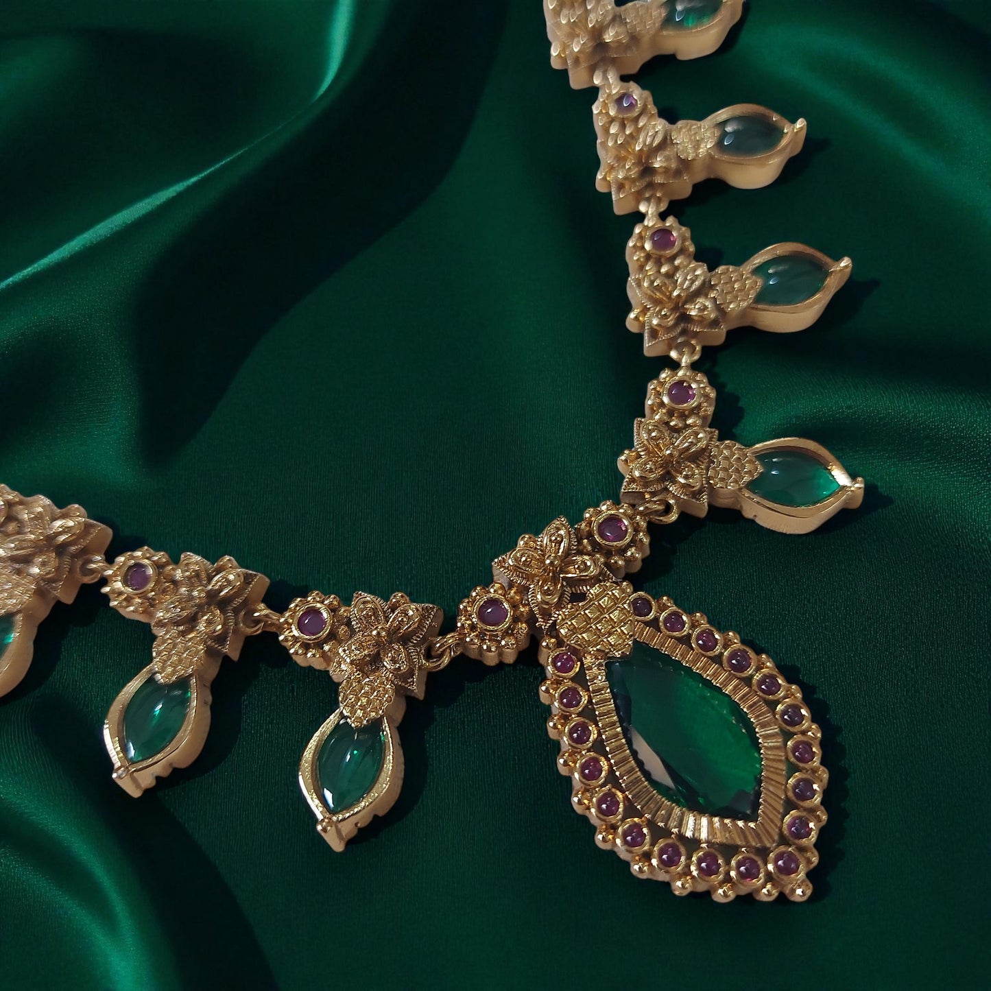 Elegant Kerala Palakka Mala Set