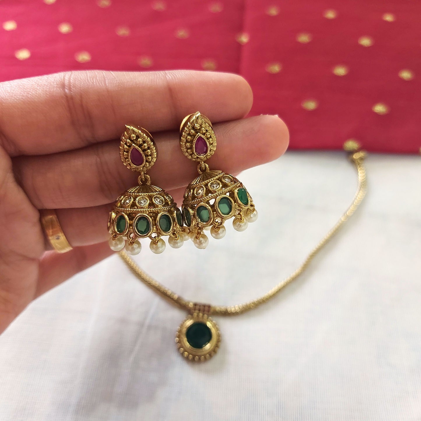 Simple Kerala Green Stone Necklace Set