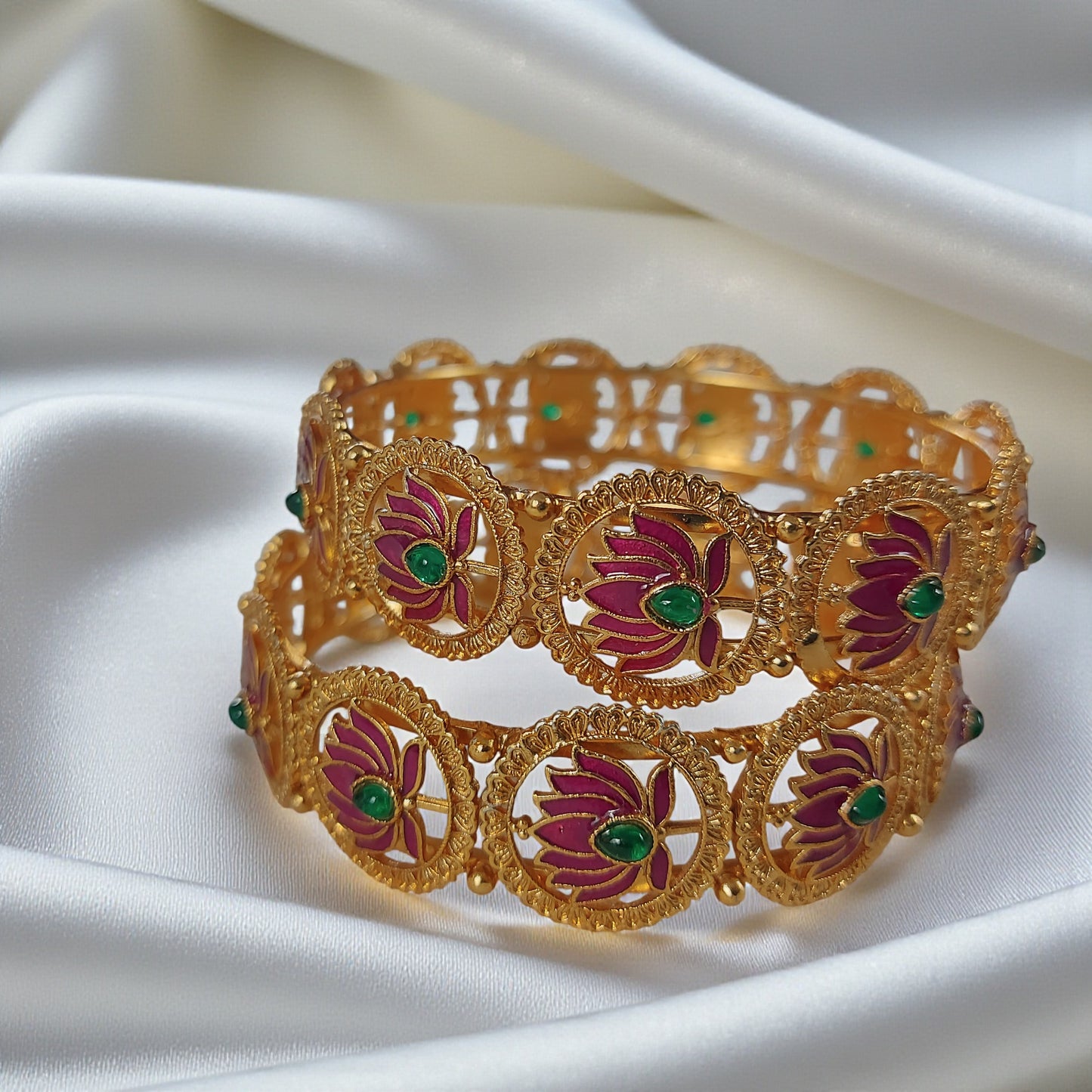 Lotus Circle Bangle Pair