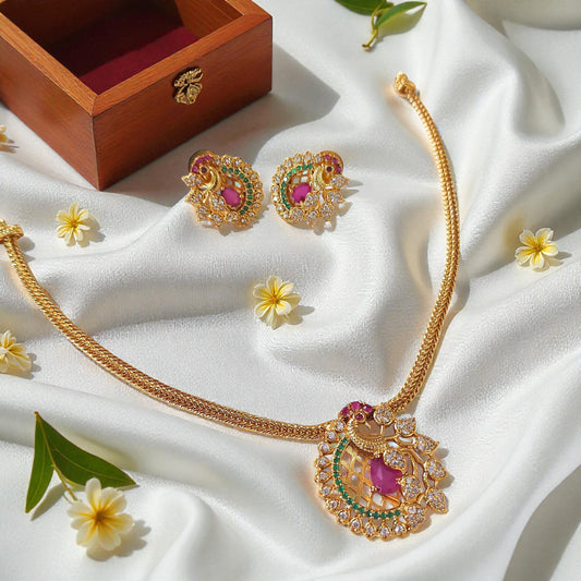 Mayoora Pendant Necklace Set