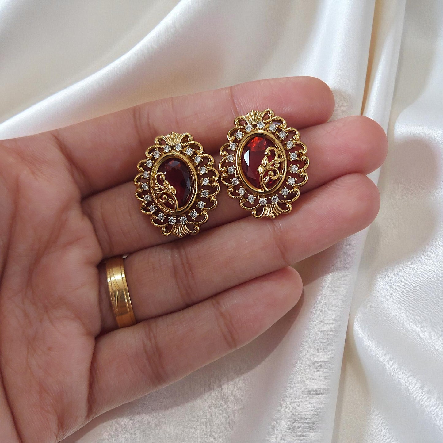 Vintage Oval Stone Necklace Set