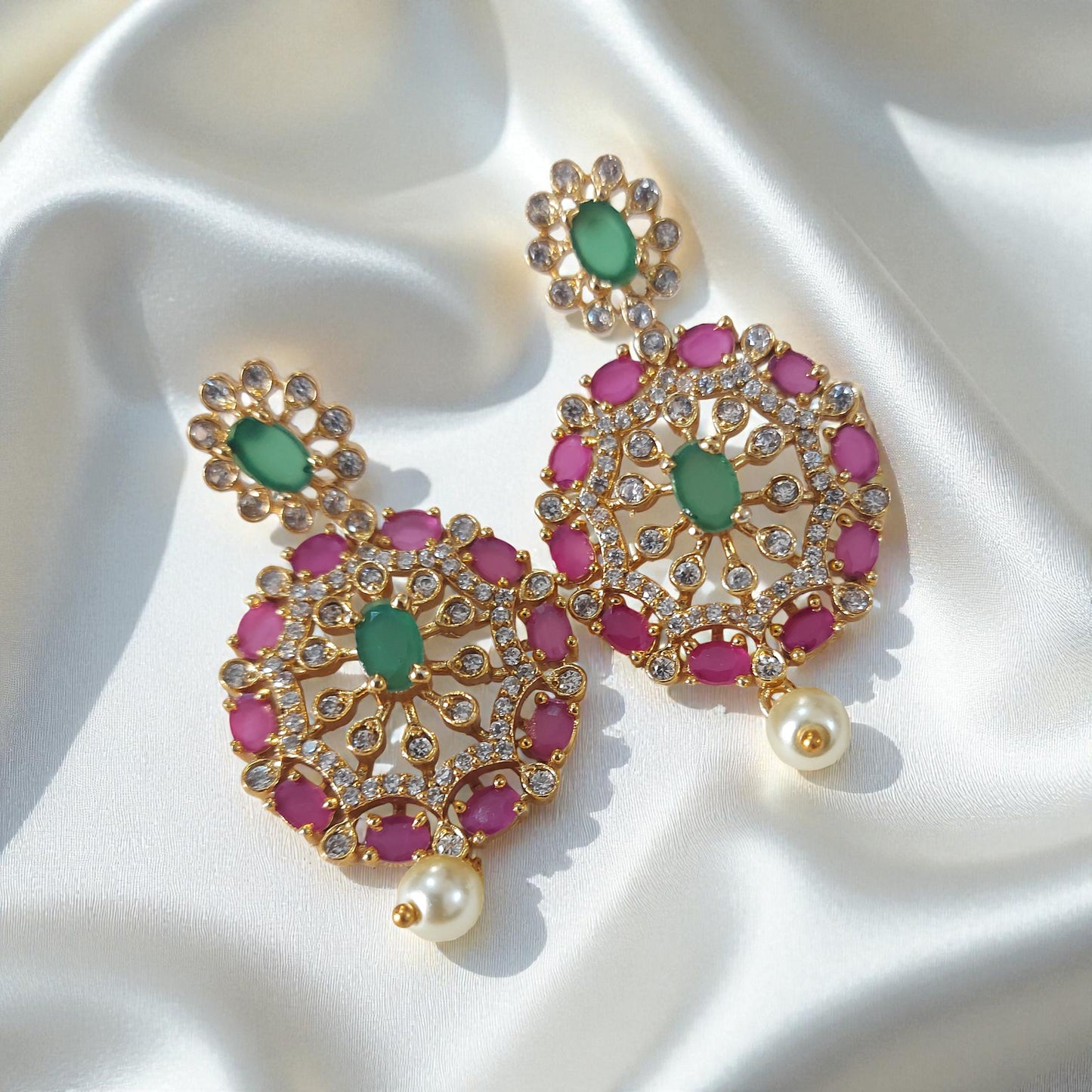 Emerald Glow Necklace Set