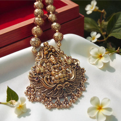 Lakshmi Aura Necklace Set