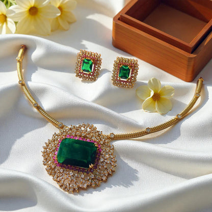 Emerald Majesty Necklace Set