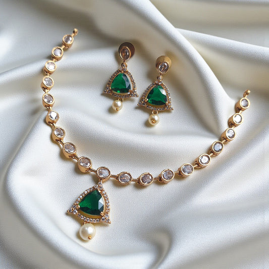 Emerald Radiance Pendant Set
