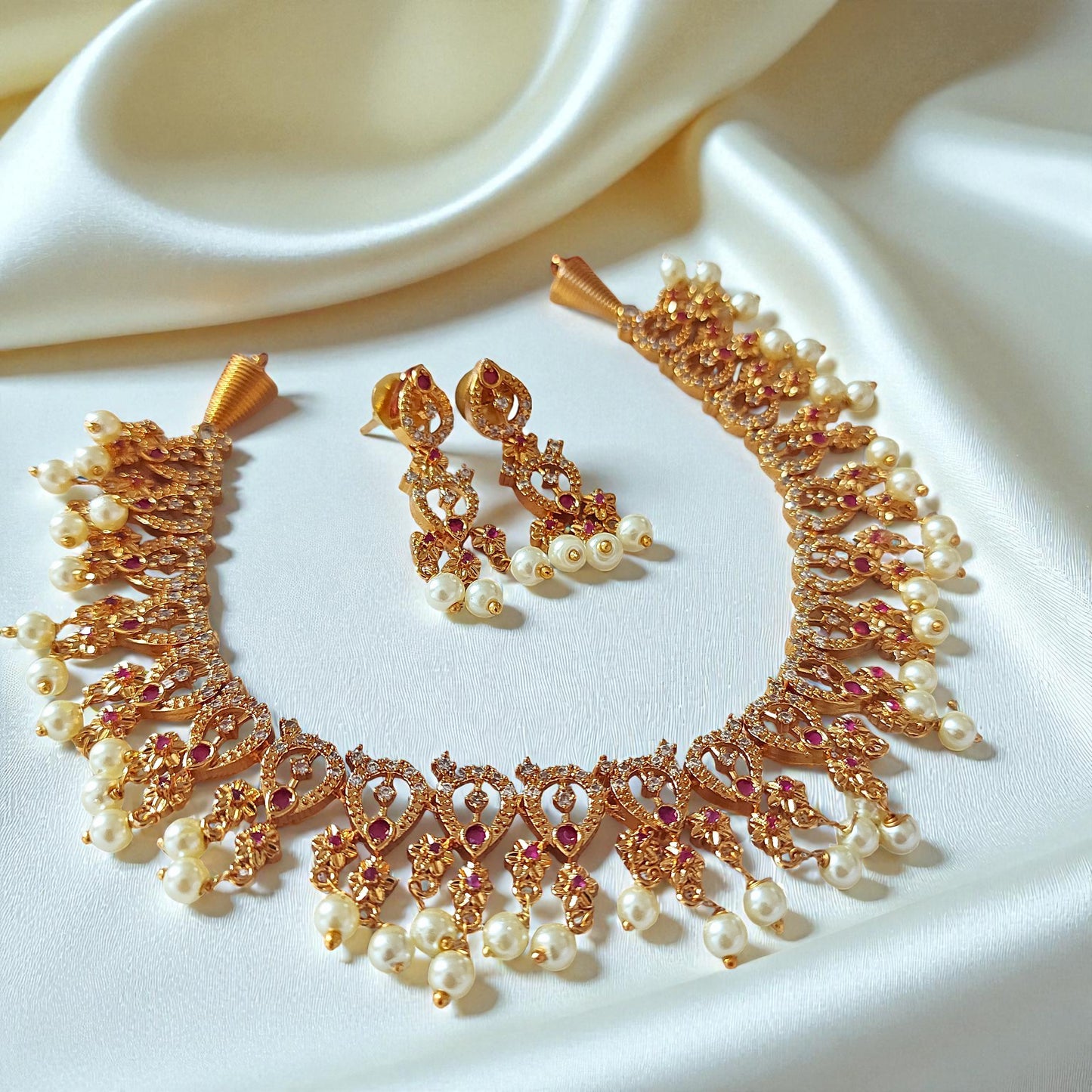 Mohana Pearl Necklace