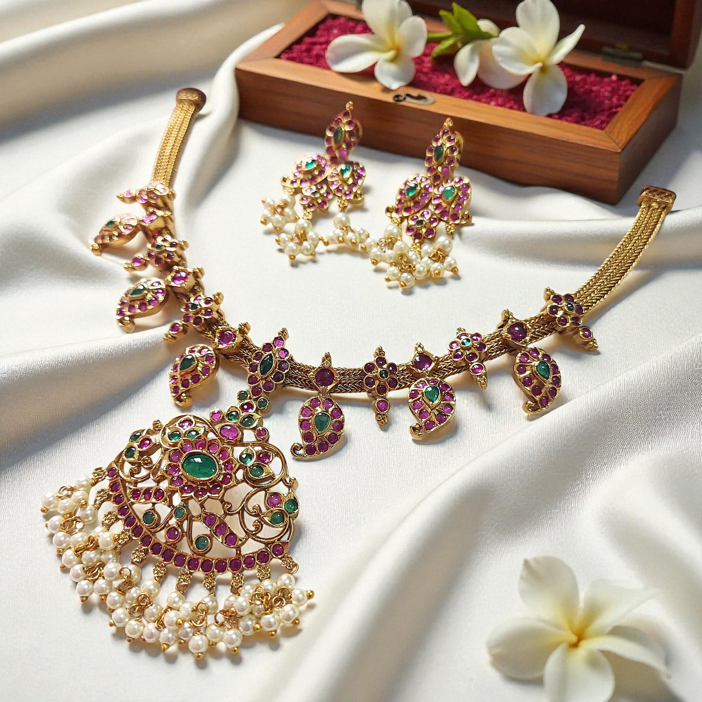 Amarathna Premium Necklace Set